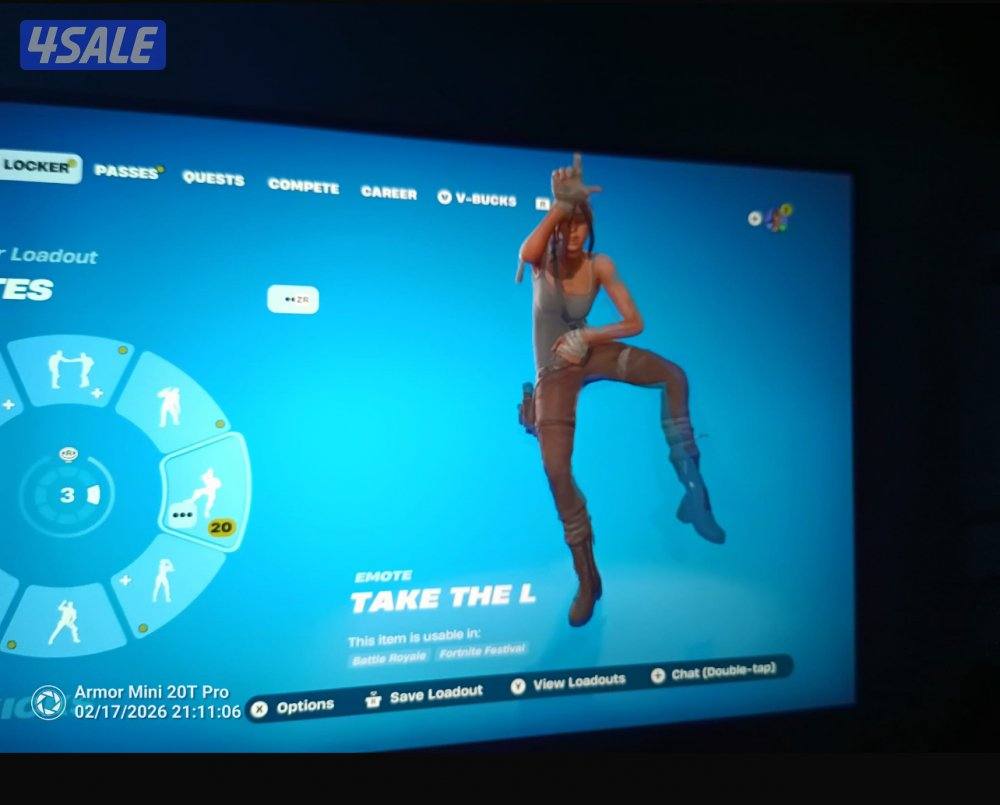 للبيع حساب فورت من سيزون3 و روكت ليق فيه 1000كردت1