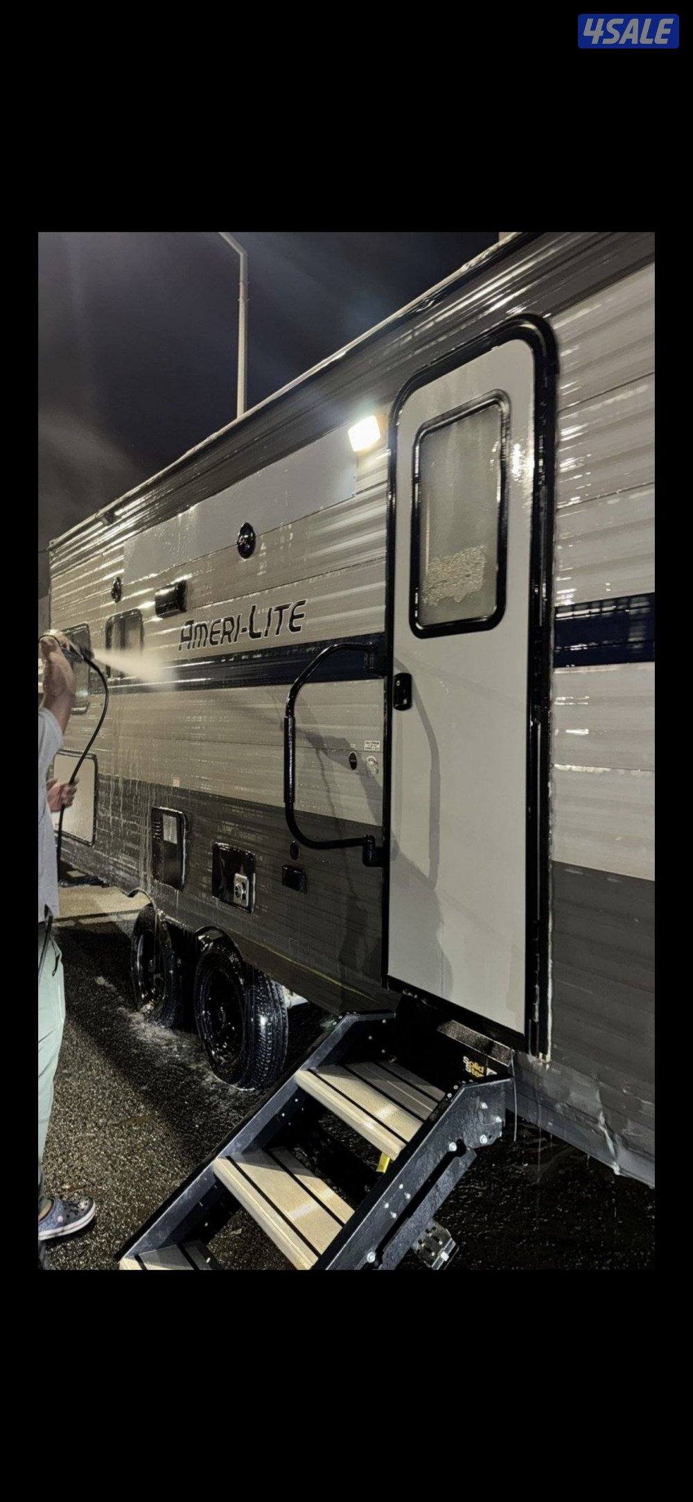 للبيع كرفان أمريكي3