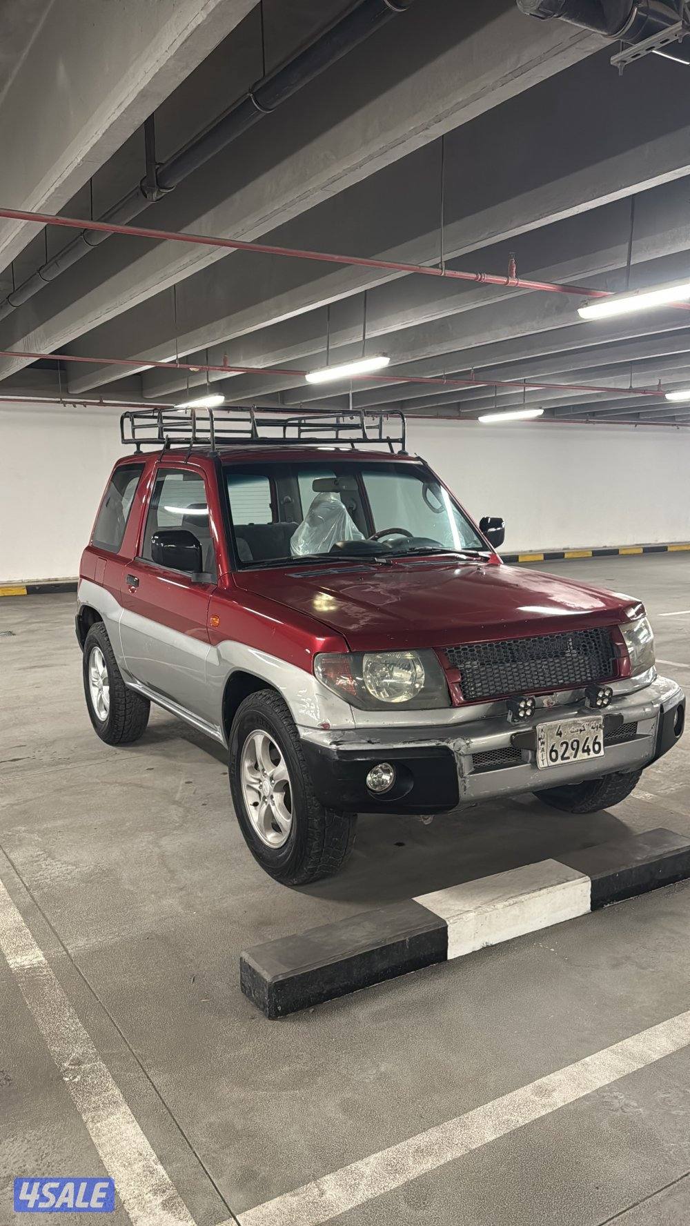 للبيع ميتسوبيشي باجيرو ايوه موديل 20010