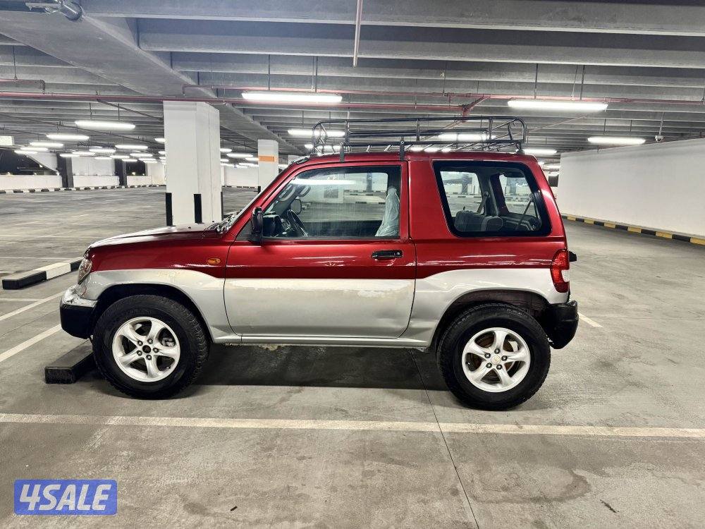 للبيع ميتسوبيشي باجيرو ايوه موديل 20013