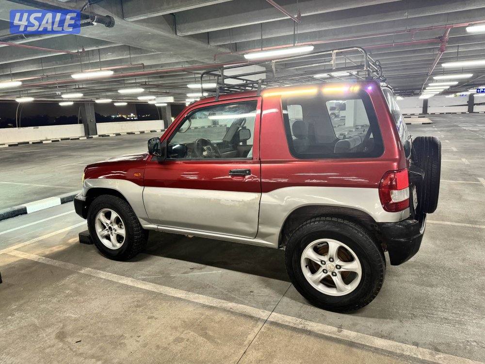 للبيع ميتسوبيشي باجيرو ايوه موديل 20017