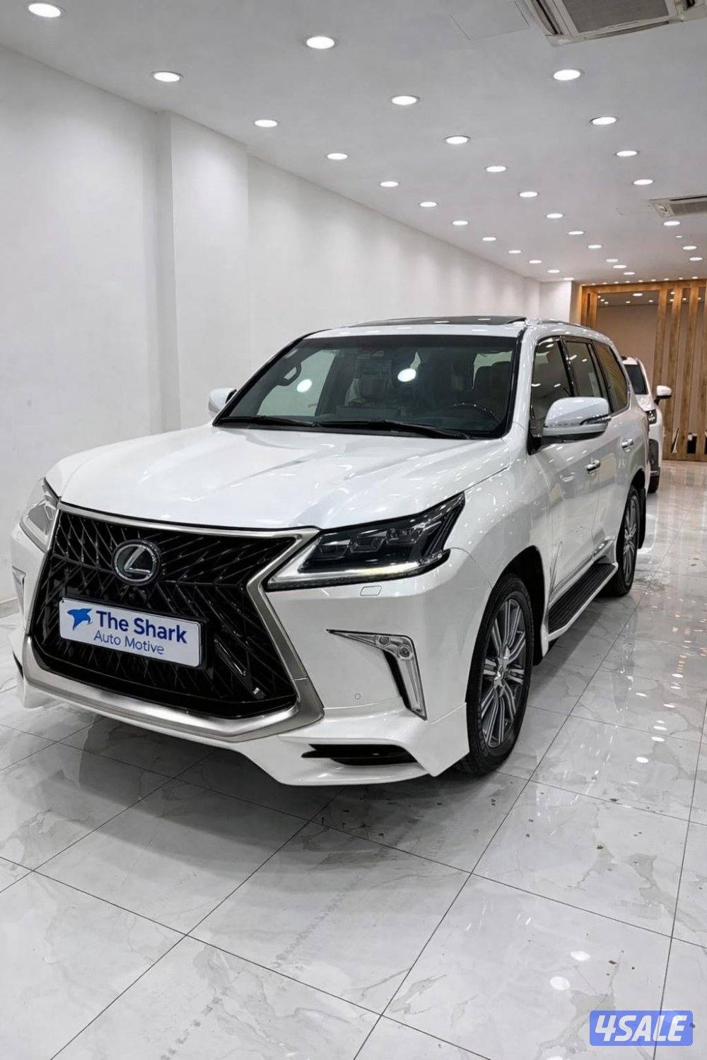 لكزس LX570 سبور2017 وكاله البحرين من فضلك اقرا الاعلان تصدير مع تخليص1