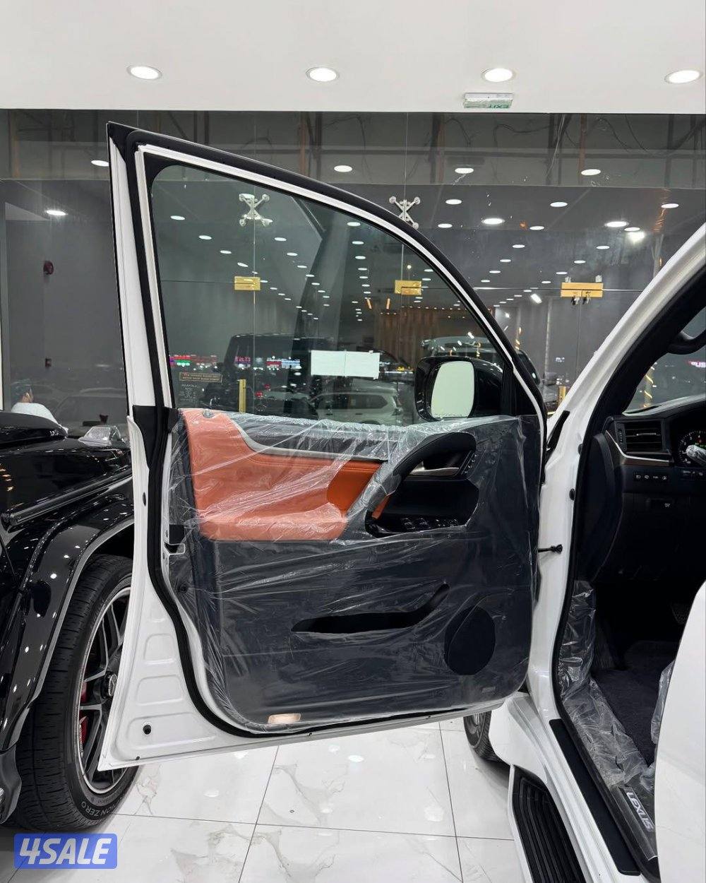 لكزس LX570 سبور2017 وكاله البحرين من فضلك اقرا الاعلان تصدير مع تخليص6