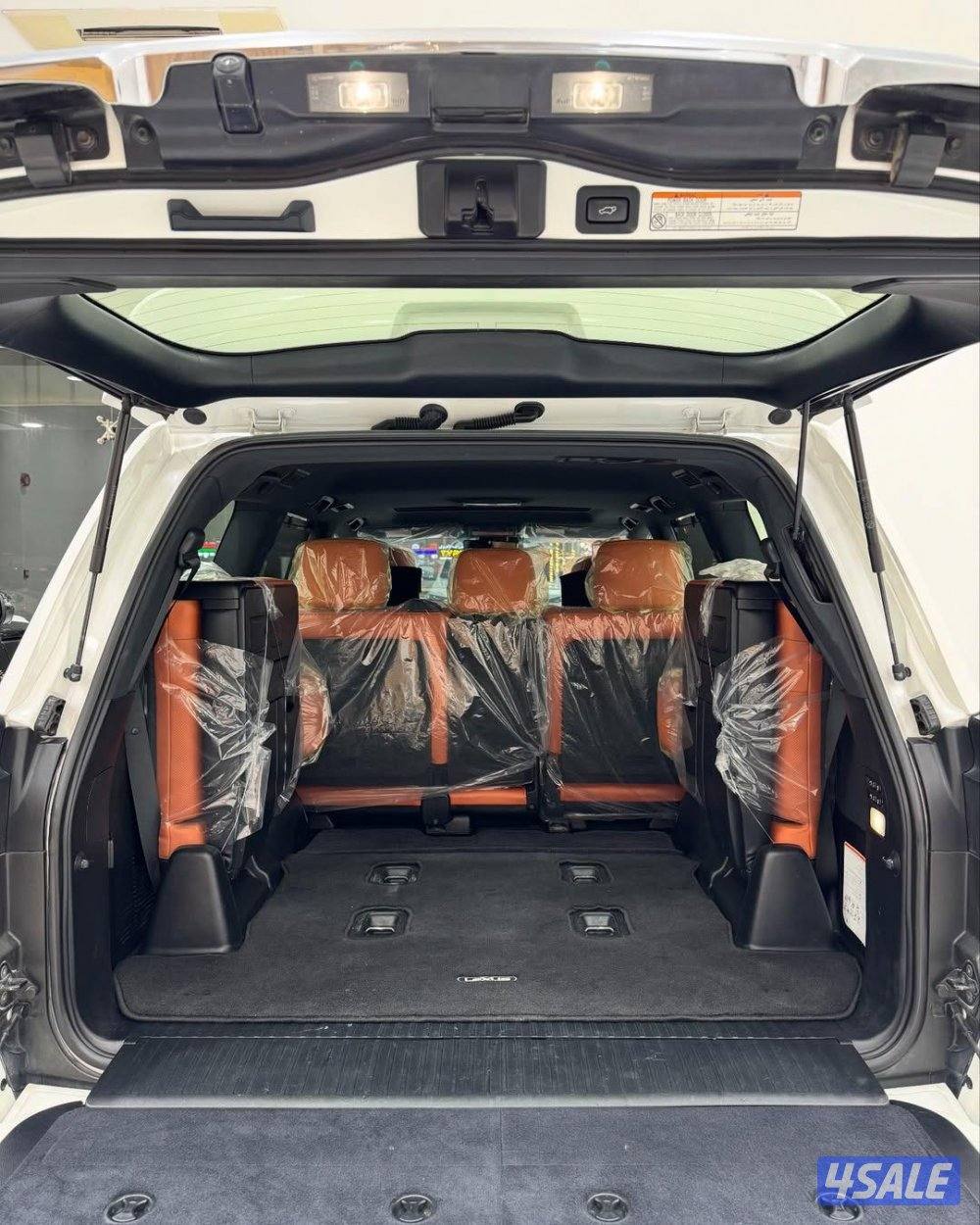 لكزس LX570 سبور2017 وكاله البحرين من فضلك اقرا الاعلان تصدير مع تخليص7