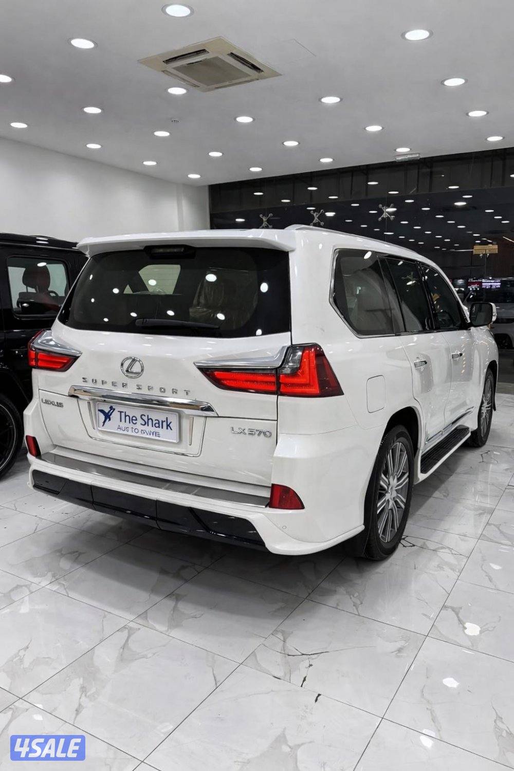 لكزس LX570 سبور2017 وكاله البحرين من فضلك اقرا الاعلان تصدير مع تخليص15