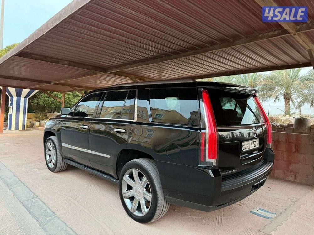 اسكاليد 2015 الدفعه الثانيه 6 غيار ماشي 399 شرط الفحص قير ماكينه شاصي2