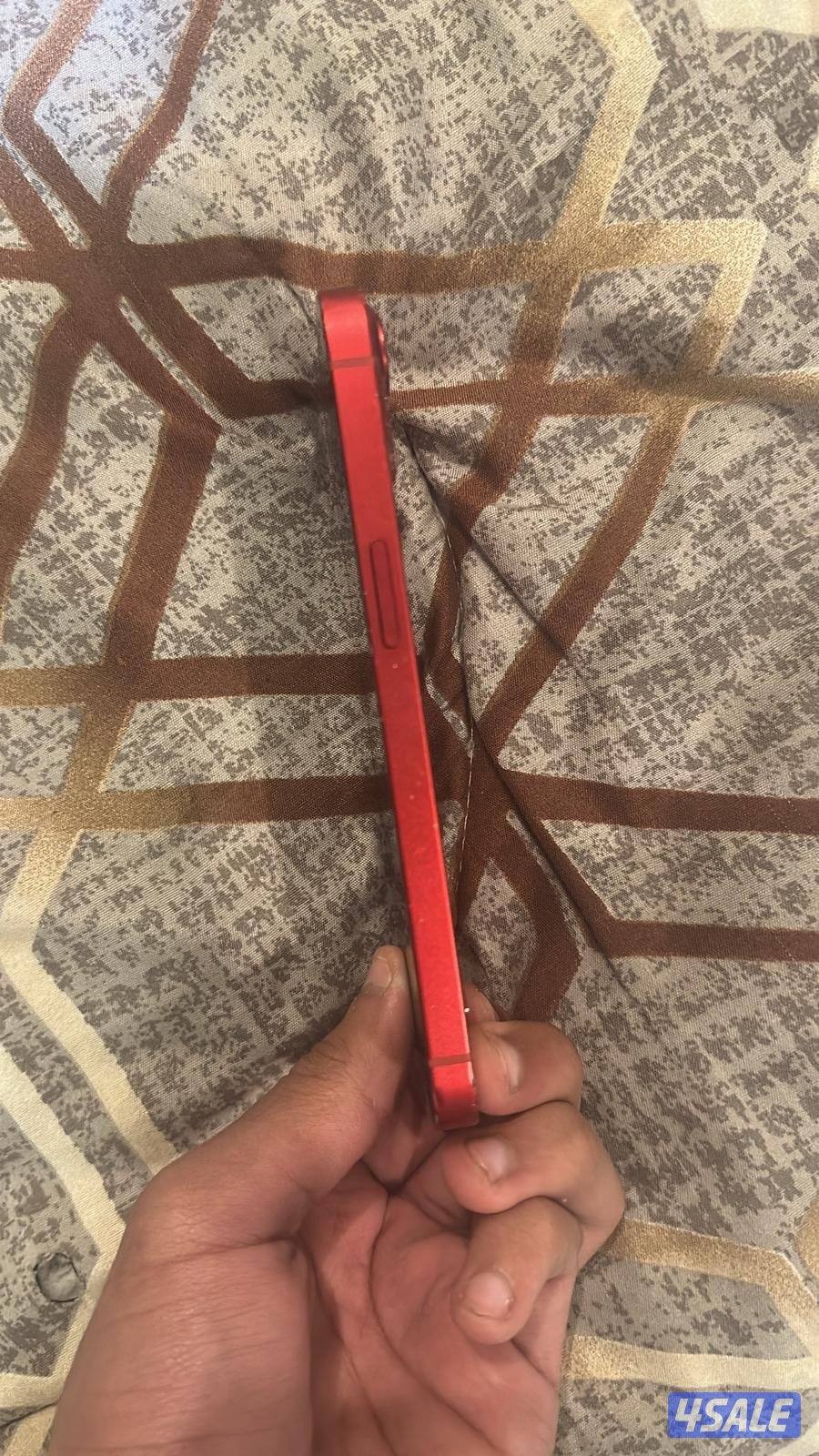 ١٢٨ قيقا الشاشة اصلية كسر بالشاشة الخلفية بطارية  ٧٧ والشاشة نظيفة1