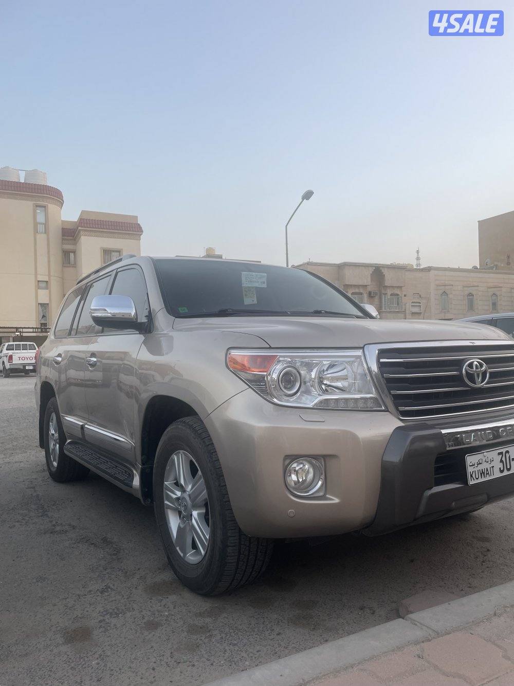 لاندكروزر 2015 gxr0