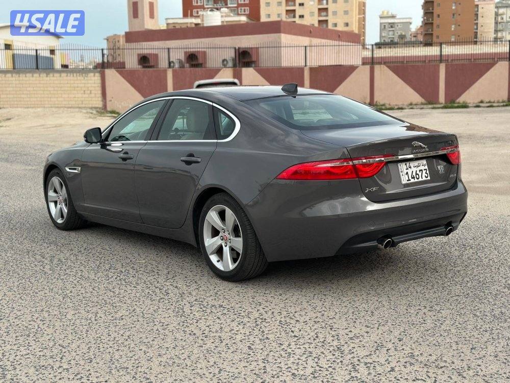 للبيع جاكور XF موديل 2016 عداد 151 مرفق الفحص و شرط الفحص4