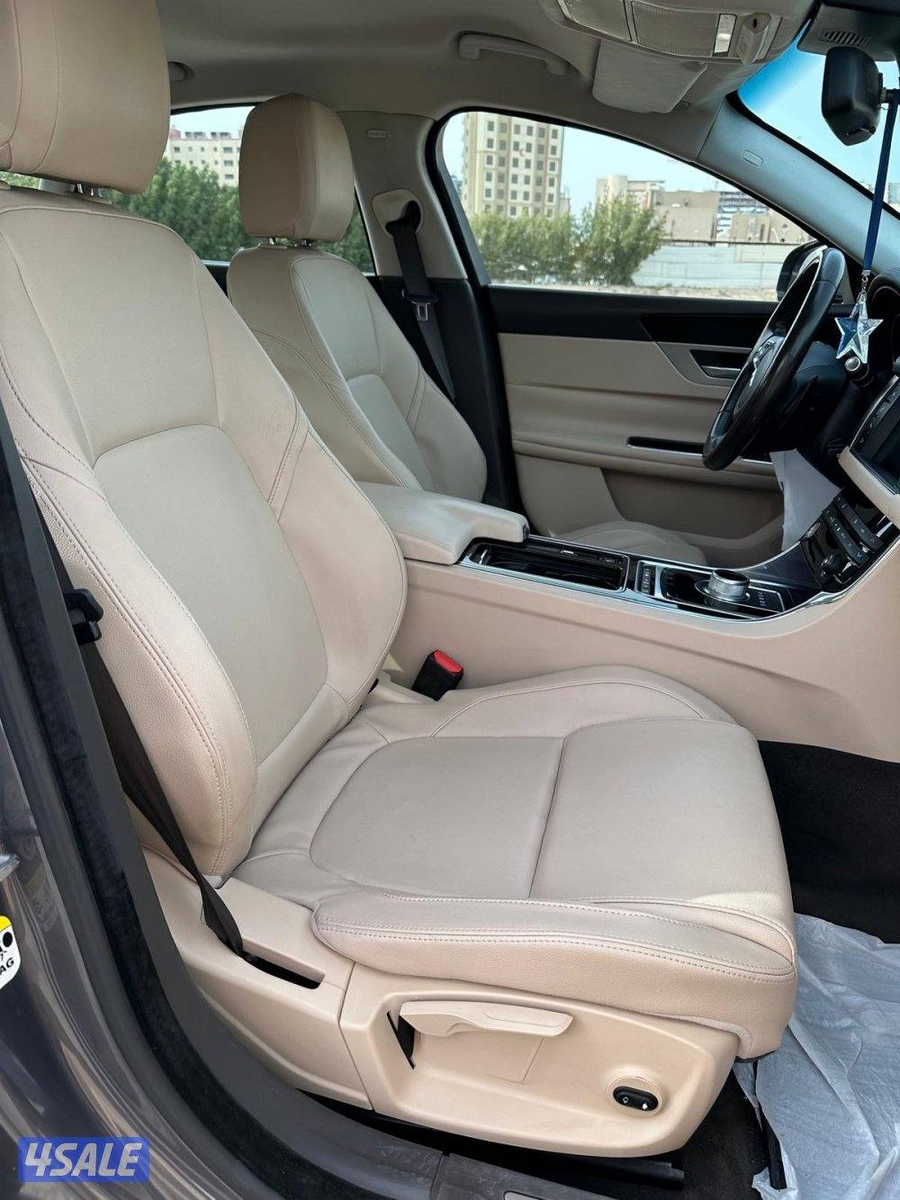 للبيع جاكور XF موديل 2016 عداد 151 مرفق الفحص و شرط الفحص12