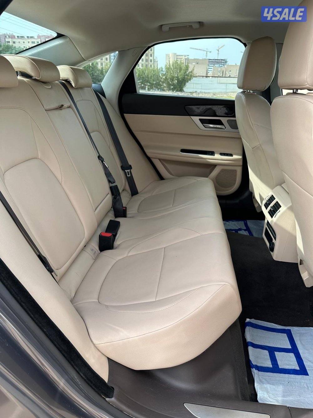 للبيع جاكور XF موديل 2016 عداد 151 مرفق الفحص و شرط الفحص13