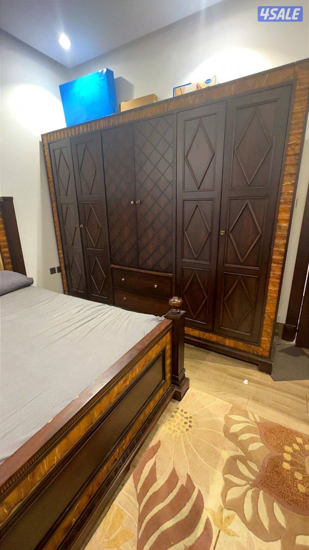 للبيع غرفه نوم كامله3
