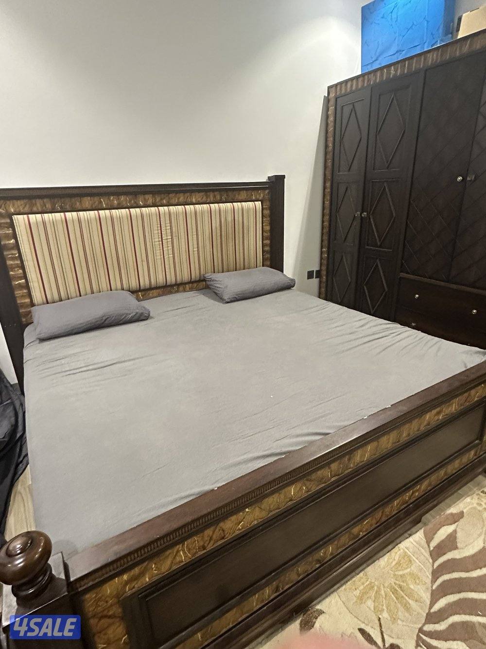 للبيع غرفه نوم كامله6