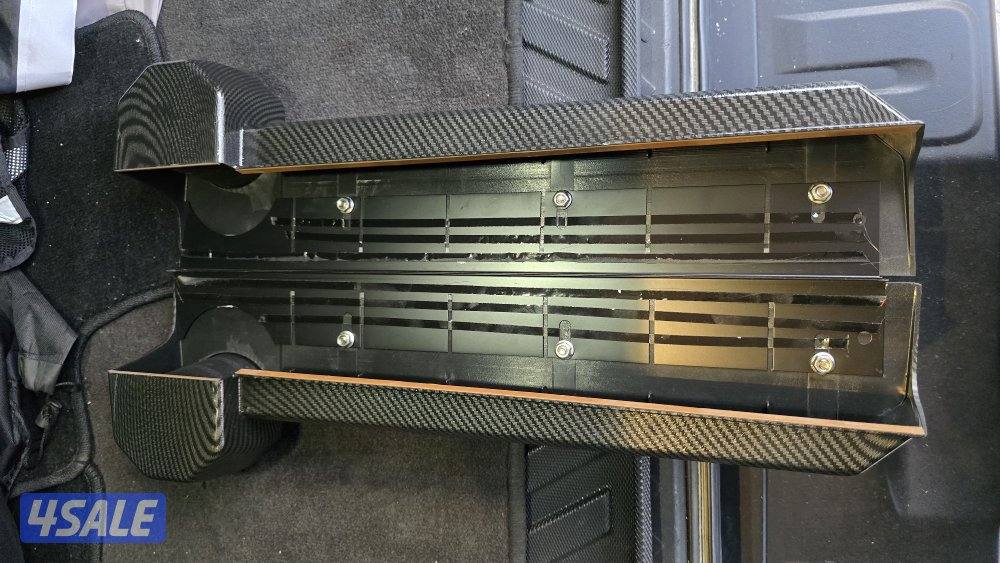 تكايه  fj مع الكوب
تكايه الباب بالون الجديد كاربون فابير1