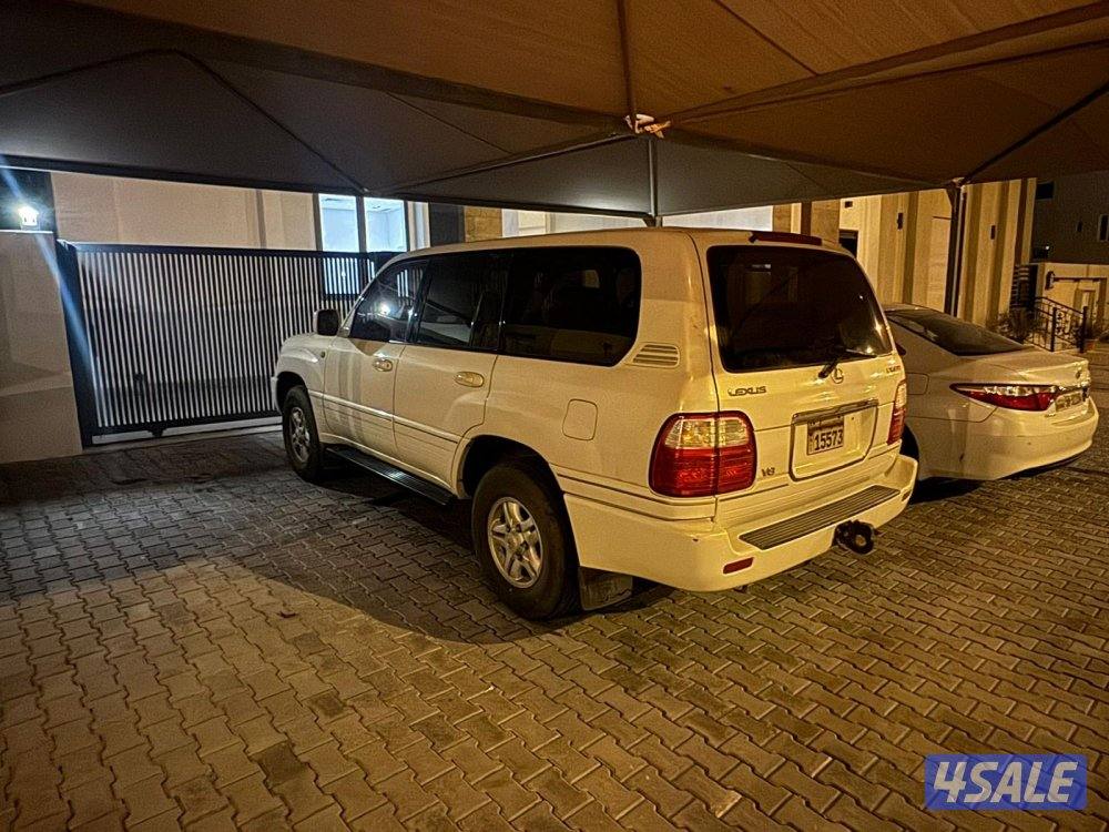 للبيع لكزس Lx 470 شبه مخزن موديل 19980