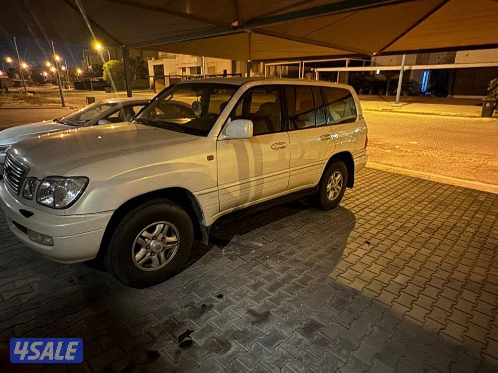 للبيع لكزس Lx 470 شبه مخزن موديل 19982