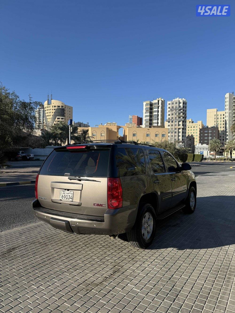 للبيع يوكن 2014 بهبهاني  SLE4