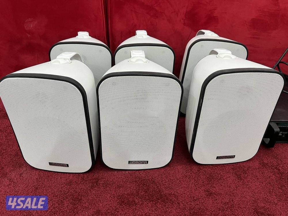 سماعات (40 واط) شبه جديدة بحالة فوق الممتاز مع جهاز السستم (250) واط0