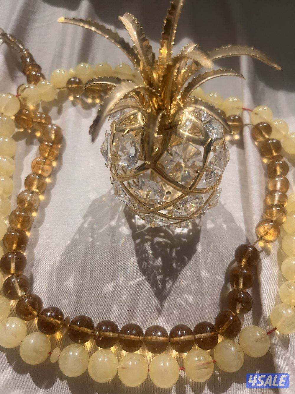 زينه-اناناس مطلي بلذهب وينشر السعاده-لمعه سلفريه1