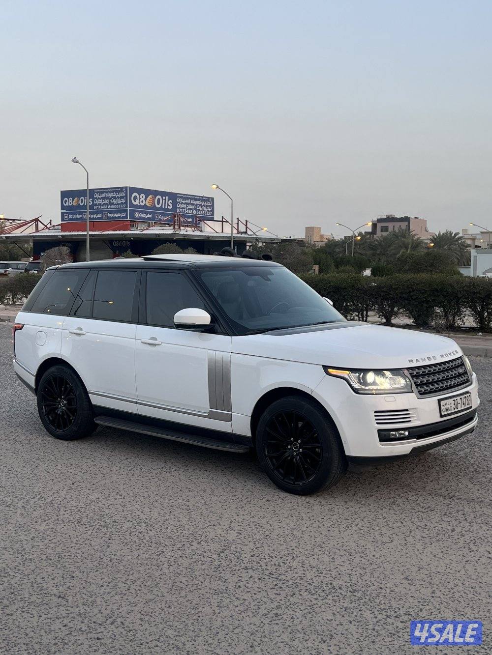 للبيع رنج روفر فوج 8 سلندر بدون سوبر وكالة الغانم  ماشي 192الف2