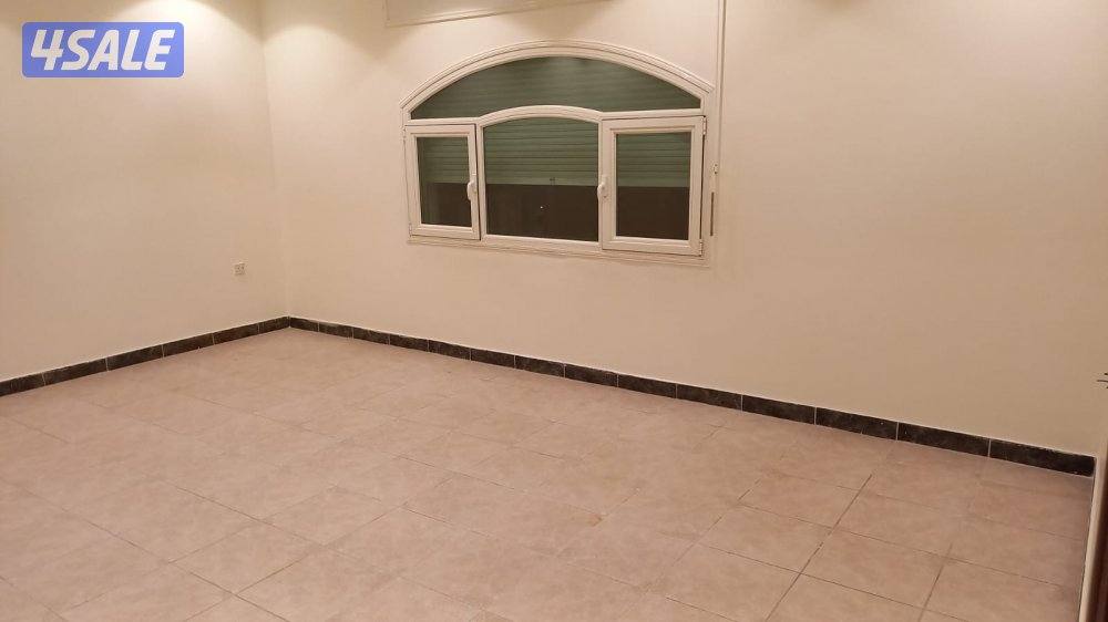 الإيجار شقه في الزهراء 3 غرف  2 حمام   مواقف سيارات 2 مدخل خاص سعر الا1