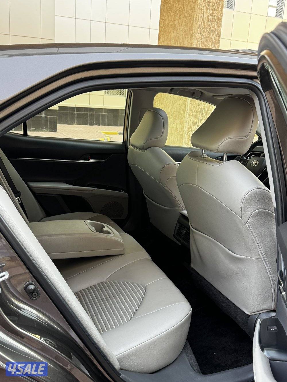 كامري SE سبورت 4 سلندر صبغ الوكاله ماشي 91 الف5