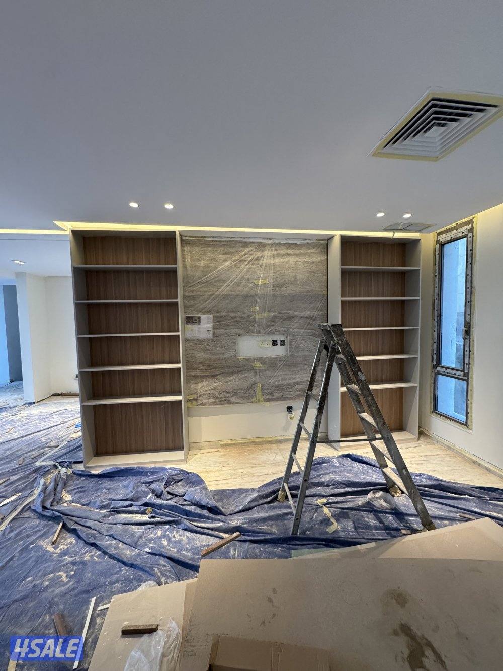 Cabinets, bed, decor, maintenance, chairs,0