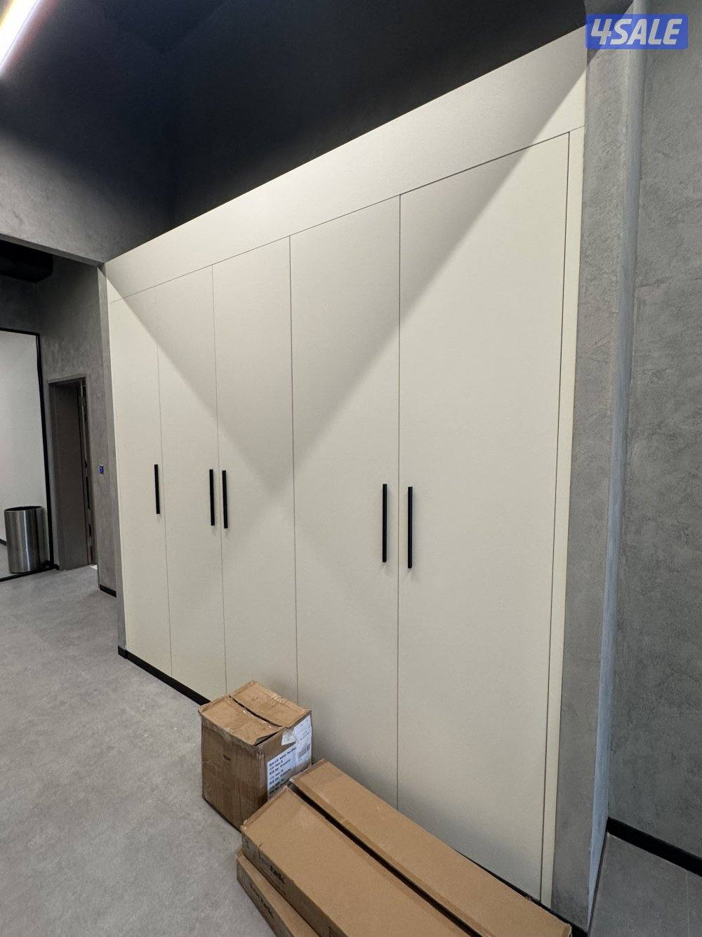 Cabinets, bed, decor, maintenance, chairs,10