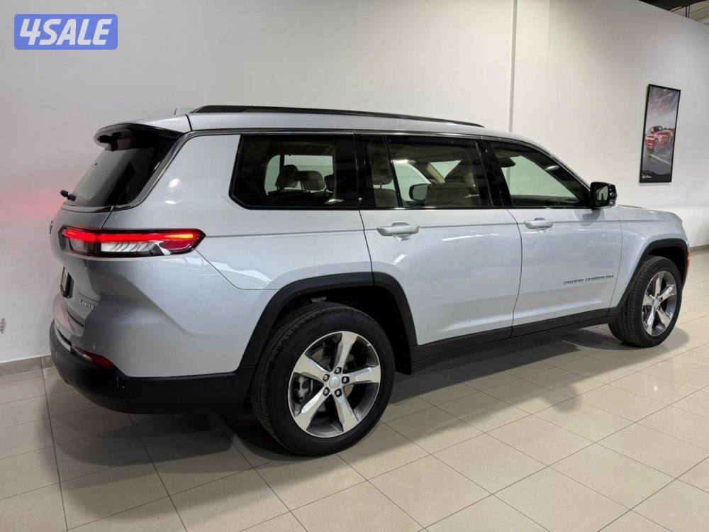 21/63888 Jeep Grand Cherokee L Limited 4X41