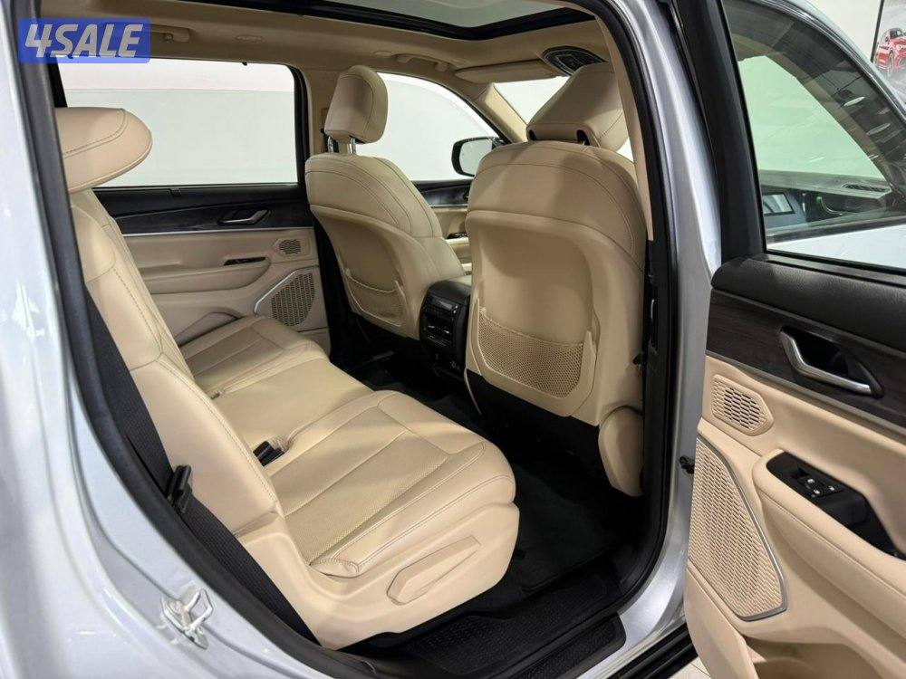 21/63888 Jeep Grand Cherokee L Limited 4X45