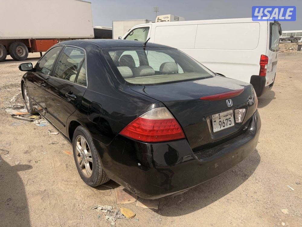 للبيع هوندا اكورد 2007  استعمال يومي6