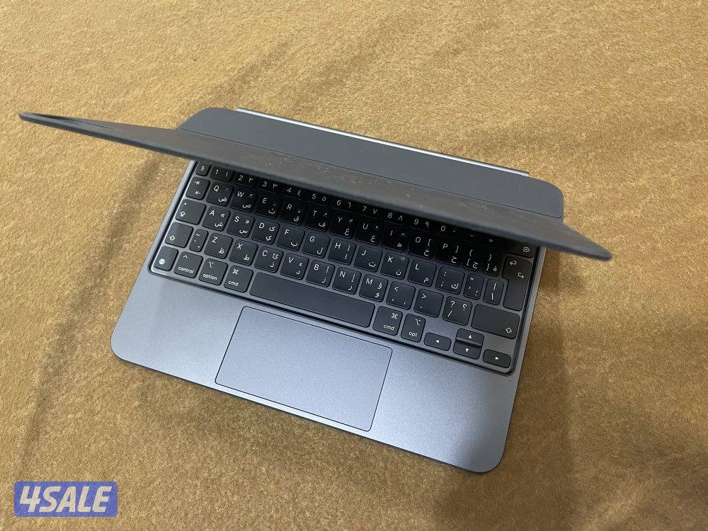 كيبورد ابل ماجيك الاصلي حق ام فور وام فايف m4و m5 نظيف 11 بوصة1