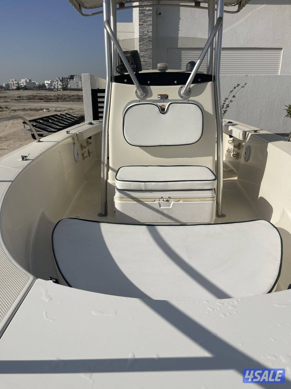 Bayliner Trophy بحالة الوكالة1