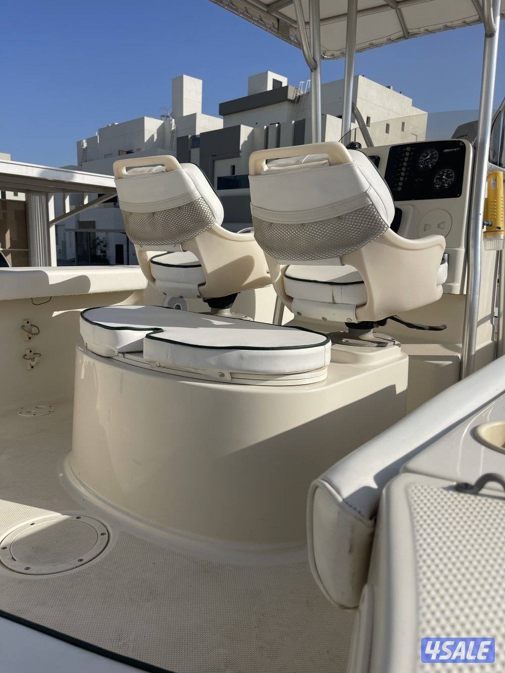 Bayliner Trophy بحالة الوكالة12