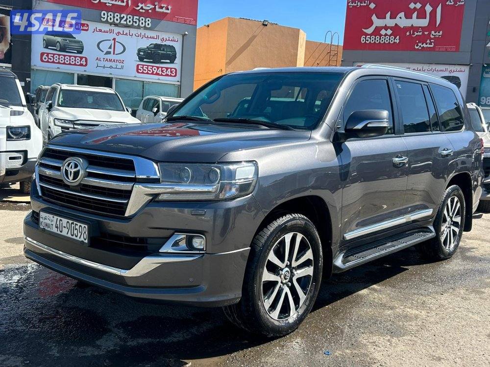 لاند كروزر GX.R-قراند تورينق .V8 موديل 2019 ماشى 232.000 k.m0