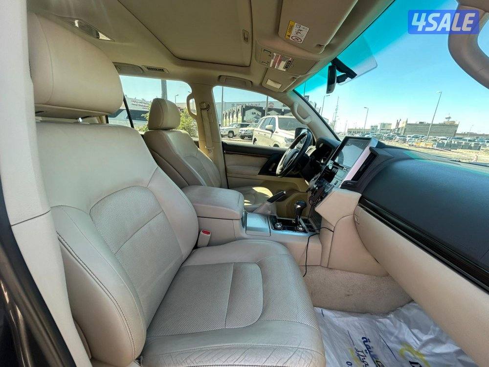 لاند كروزر GX.R-قراند تورينق .V8 موديل 2019 ماشى 232.000 k.m5