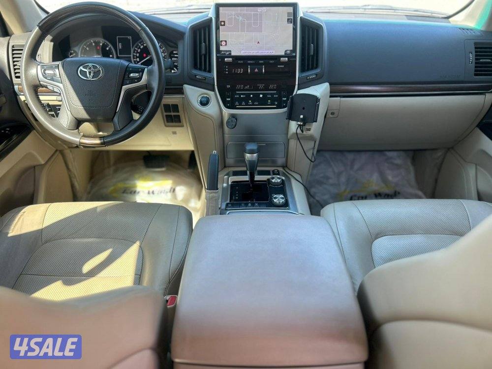 لاند كروزر GX.R-قراند تورينق .V8 موديل 2019 ماشى 232.000 k.m7