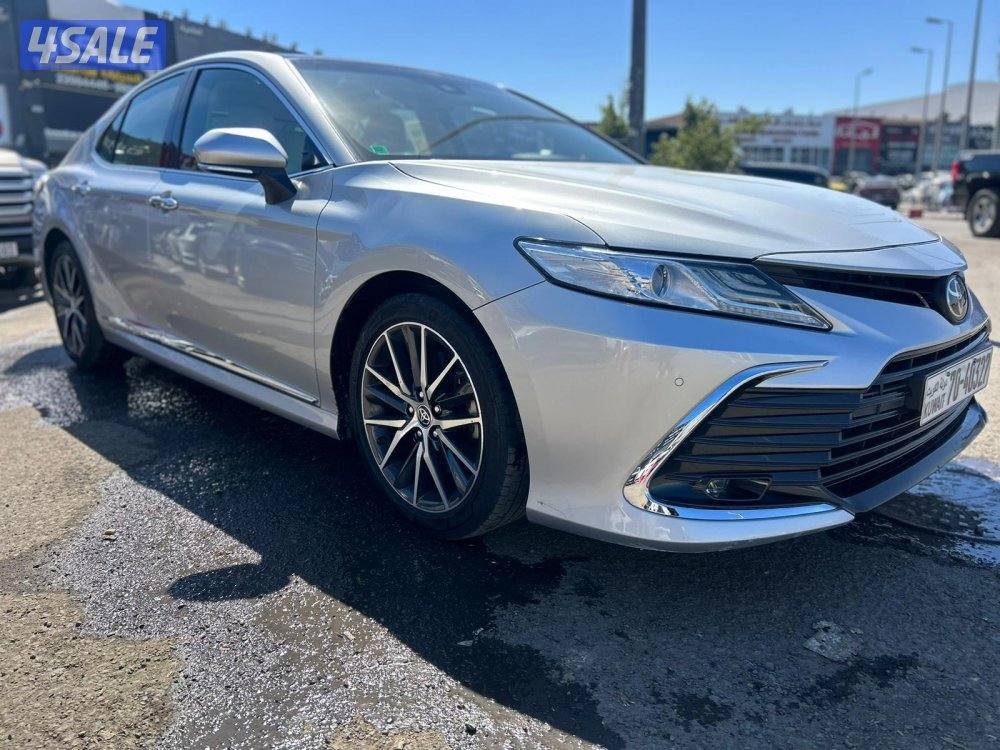 تويوتاكامرىLIMITEDEDITION-V6 موديل 2023 ماشى 22.000 k.m وارد الساير .1