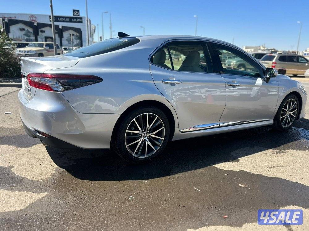 تويوتاكامرىLIMITEDEDITION-V6 موديل 2023 ماشى 22.000 k.m وارد الساير .3