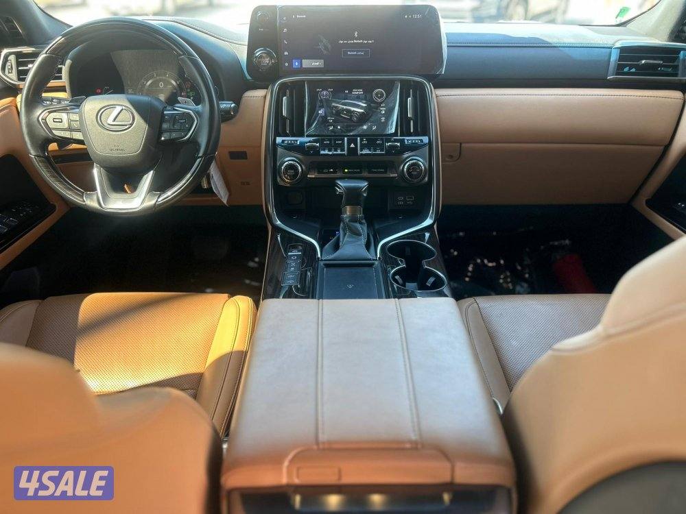 لكزس LX600 درجة ثانيه twinturbo .V6 موديل 2023 ماشى 70.000 k.m6