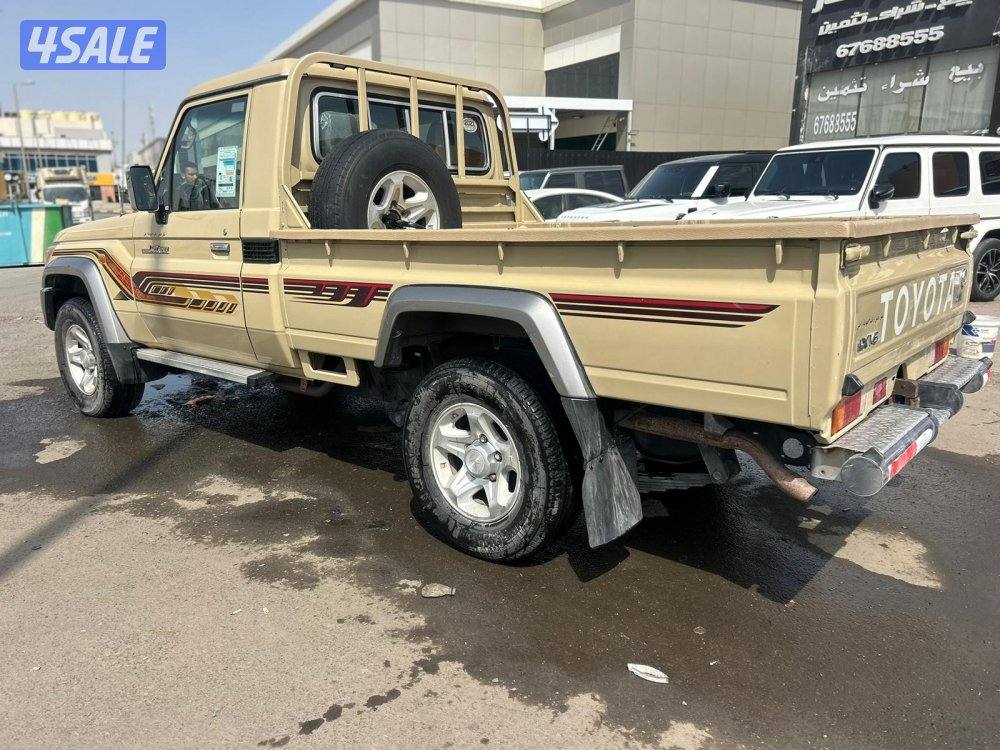 تويوتا لاند كروزر شاص LX .V6 موديل 2021 ماشى 357.000 k.m وارد الساير2