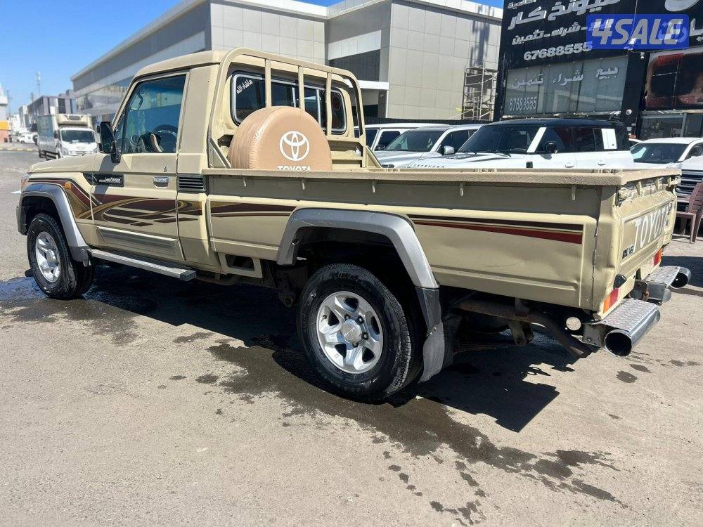لاند كروزر شاص LX .V6 موديل 2012 ماشى 465.000 k.m وارد الساير .3