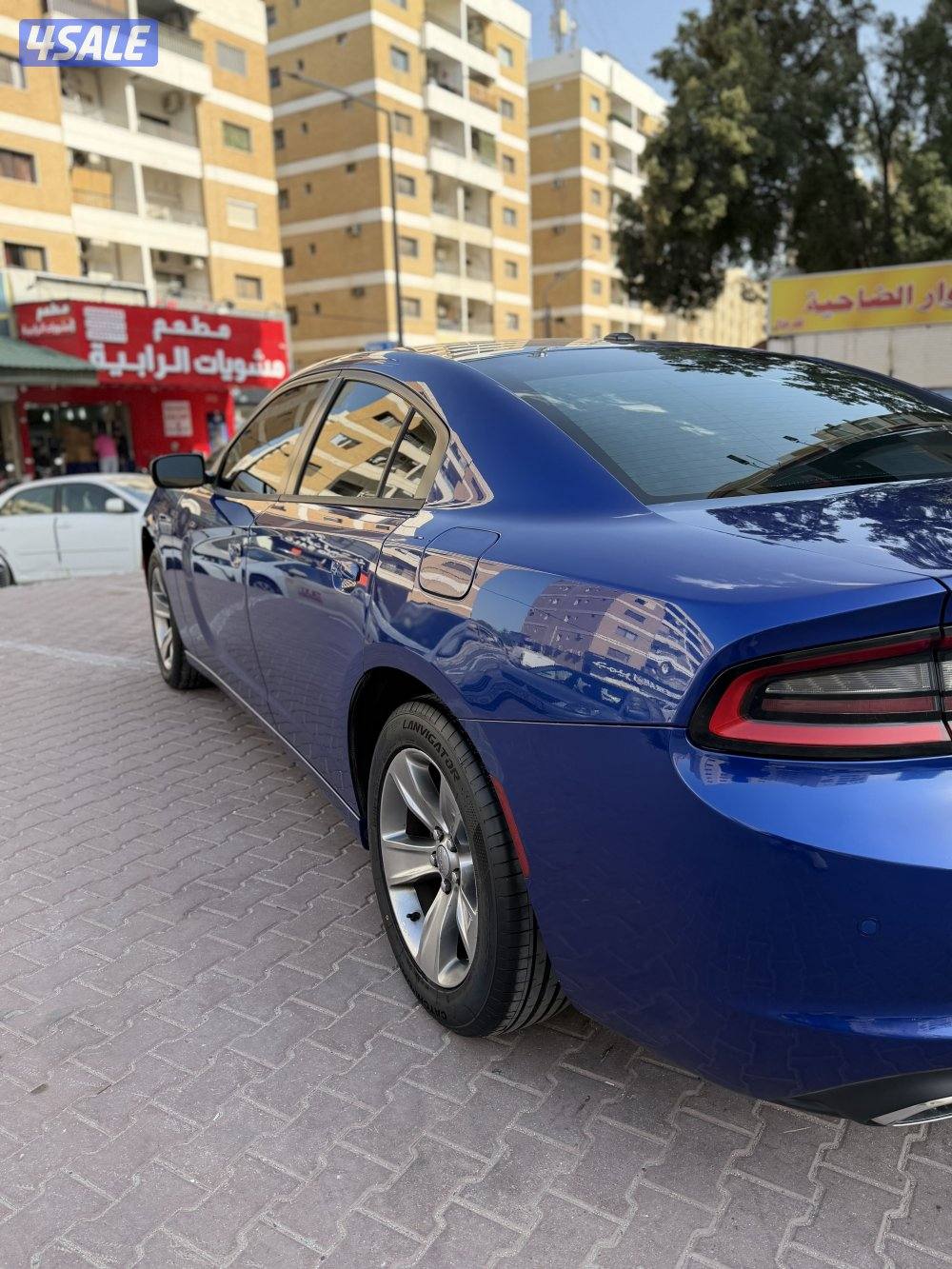 للبيع دوج شارجر4