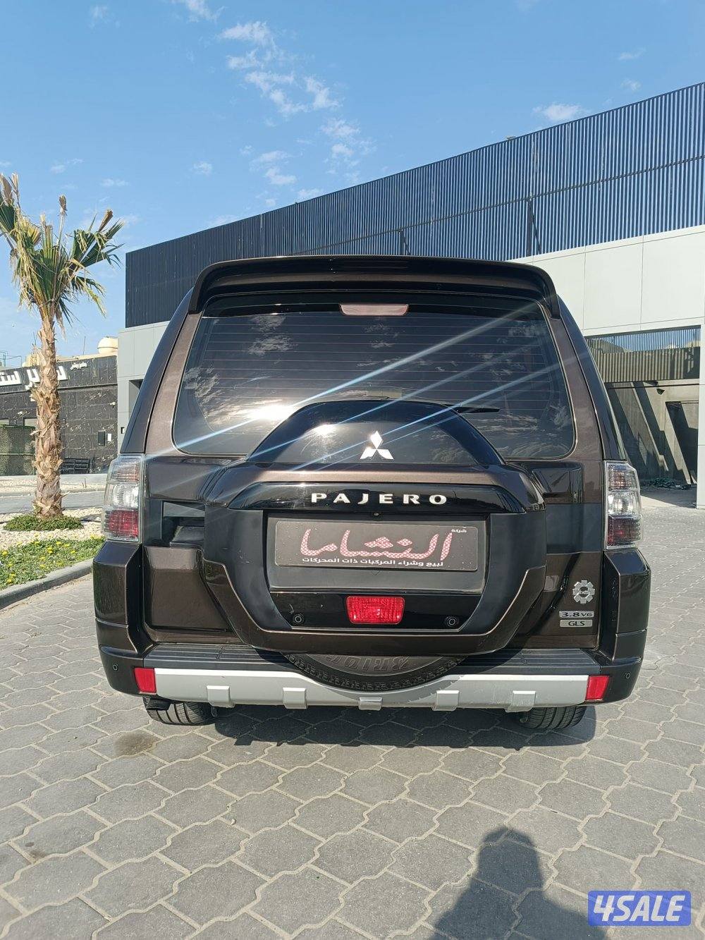 النشاما لبيع وشراء السيارات باجيرو4