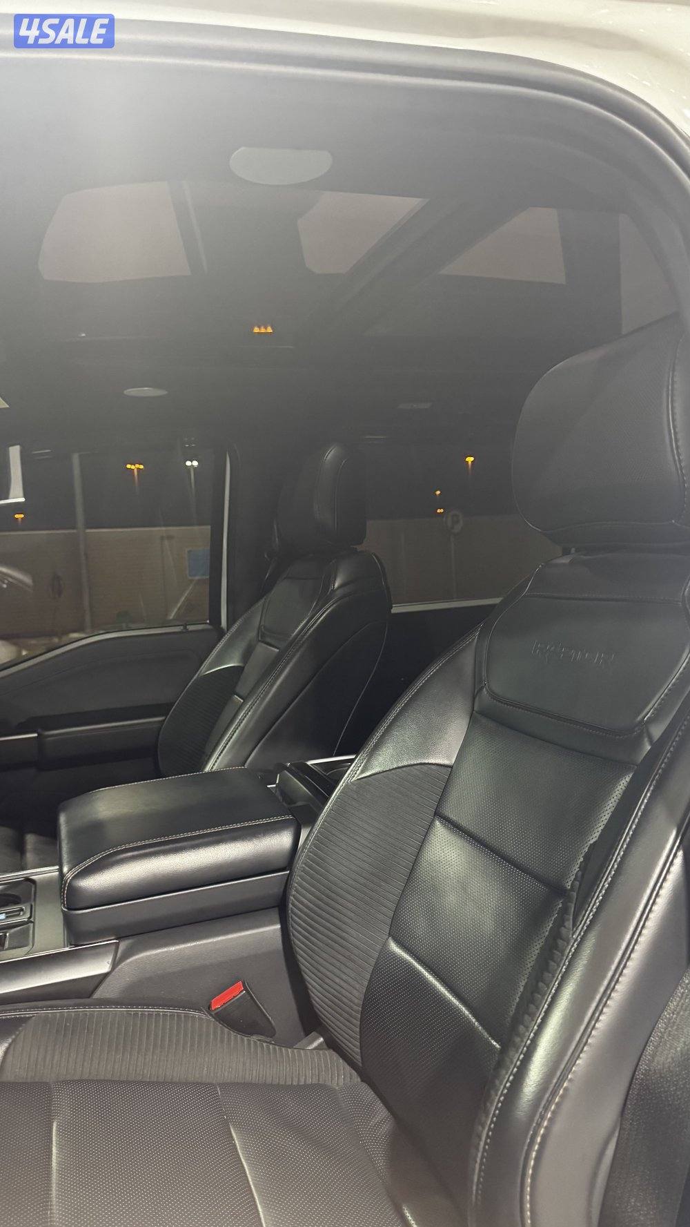 Ford F150 Raptor 355