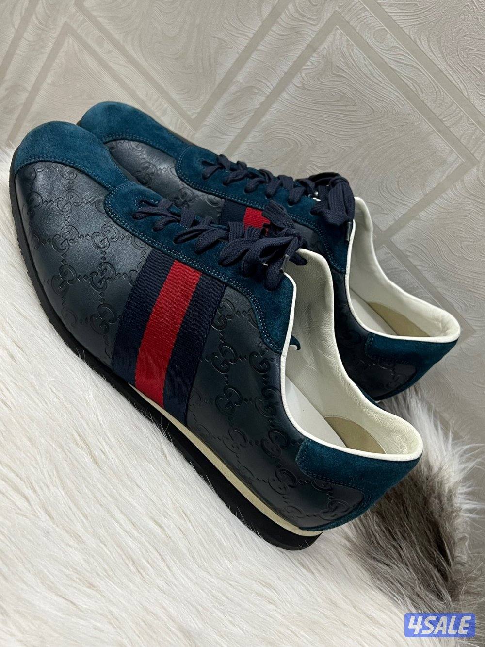 جوتيين قوتشي مقاس ٤٤2