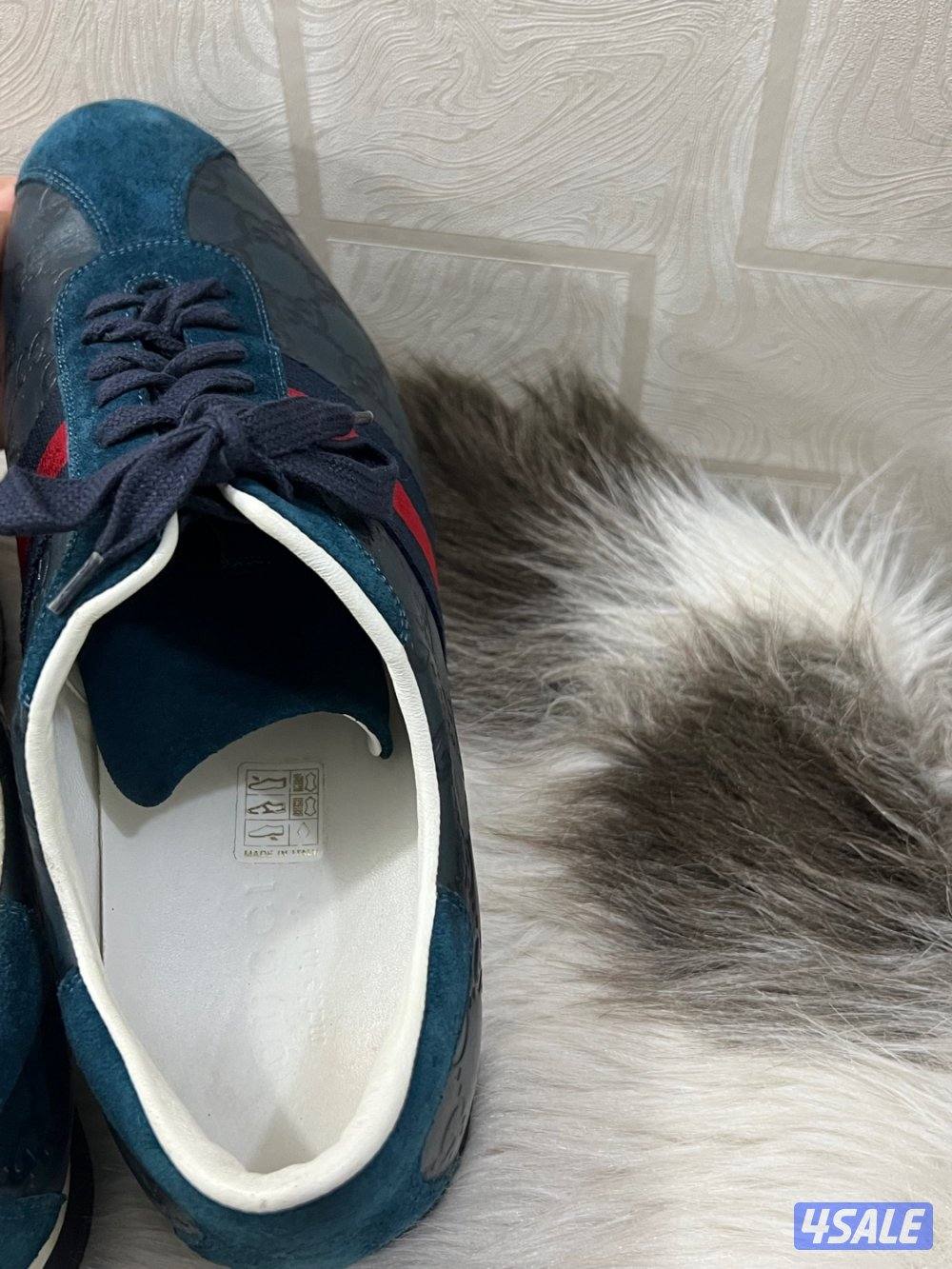 جوتيين قوتشي مقاس ٤٤7