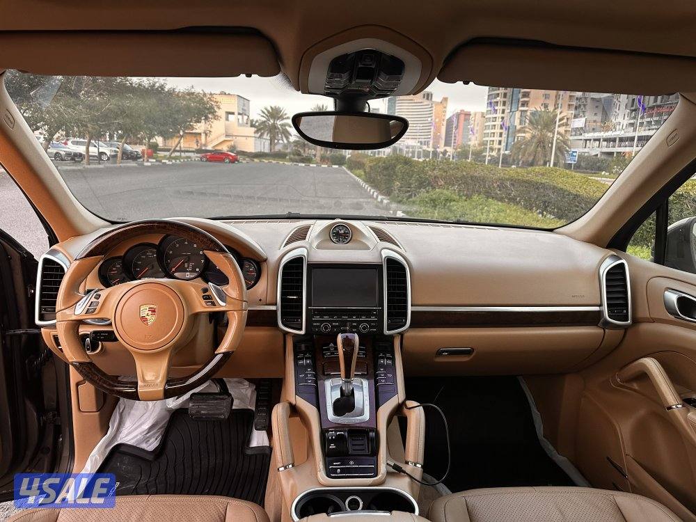 للبيع بورش موديل ٢٠١٤8
