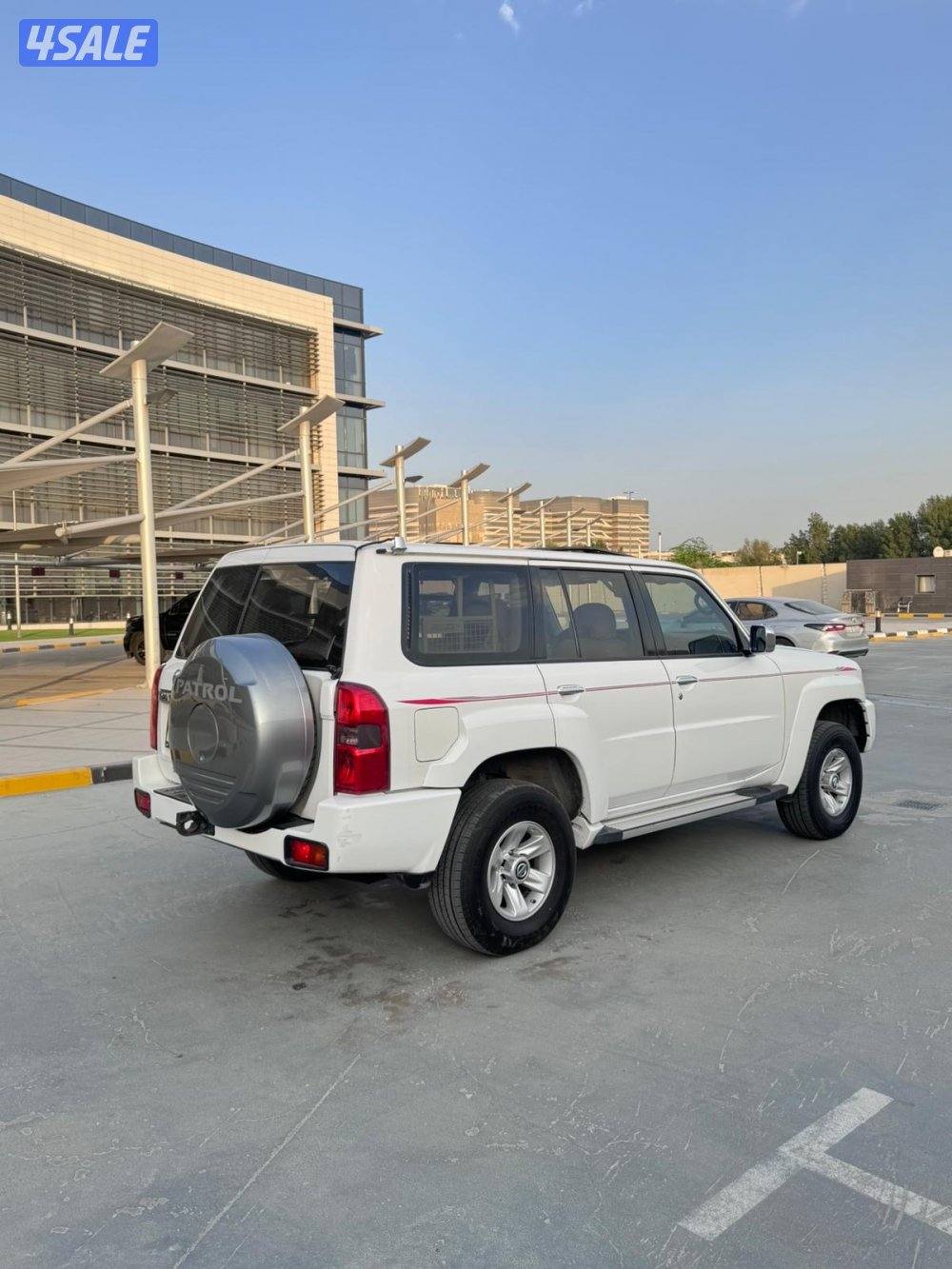 للبيع سفاري صبغ وكاله0