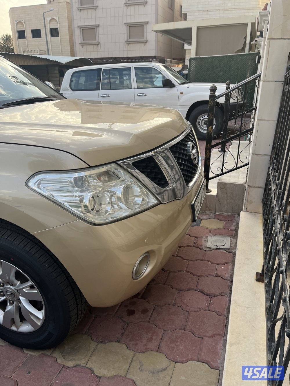 للبيع باترول مديل 20102